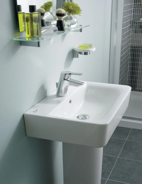 Раковина Ideal Standard Connect E7884 50 см белая (детальная фотография), прямоугольной формы, тюльпан