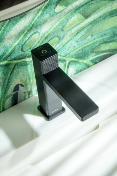 Смеситель для раковины Boheme Quad черный 159-B (детальная фотография), современные, hi-tech, декорированные