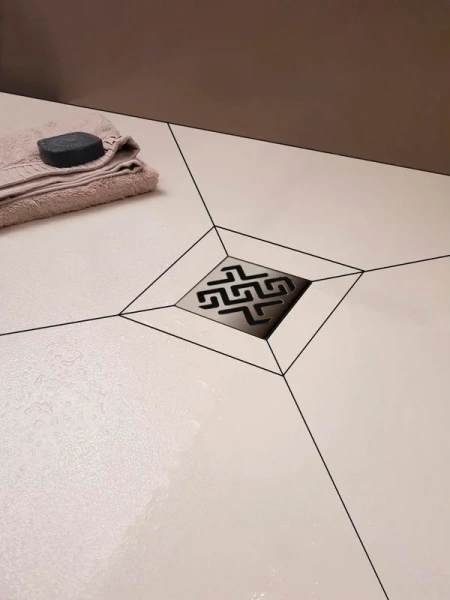 Душевой трап BERGES PLATZ Norma 15 см хром 091161 (детальная фотография), душевой трап