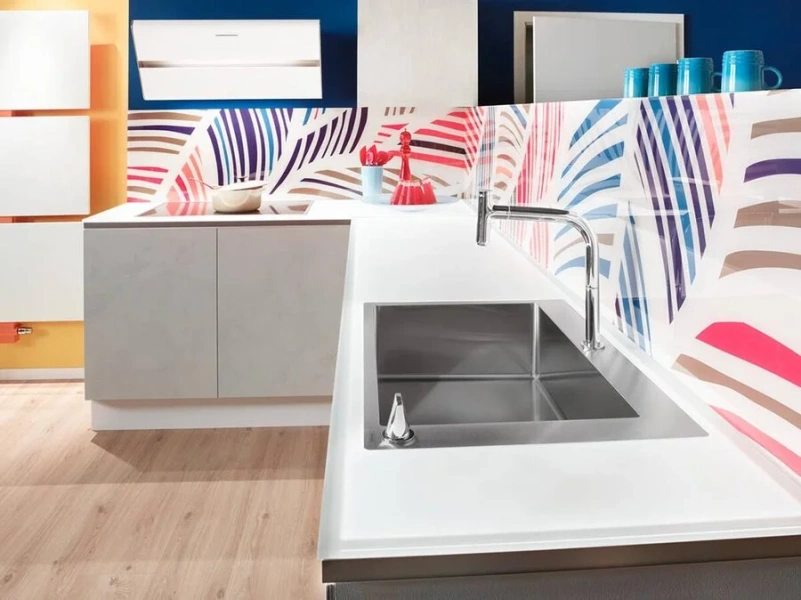 Смеситель для кухни Hansgrohe Metris Select M71 73804 на 2 отверстия (детальная фотография), однорычажные, двухрычажные