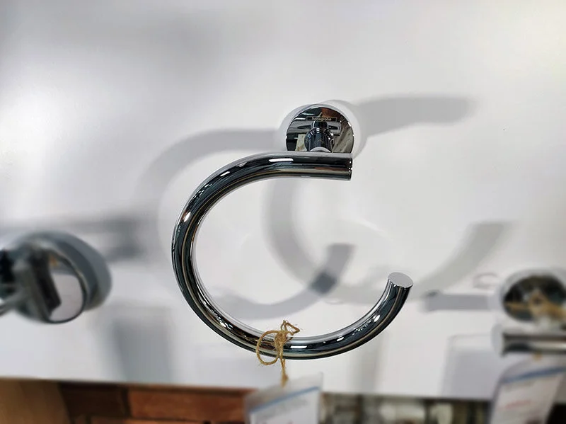 Полотенцедержатель Hansgrohe Logis Universal кольцо 41724000 (детальная фотография), настенные