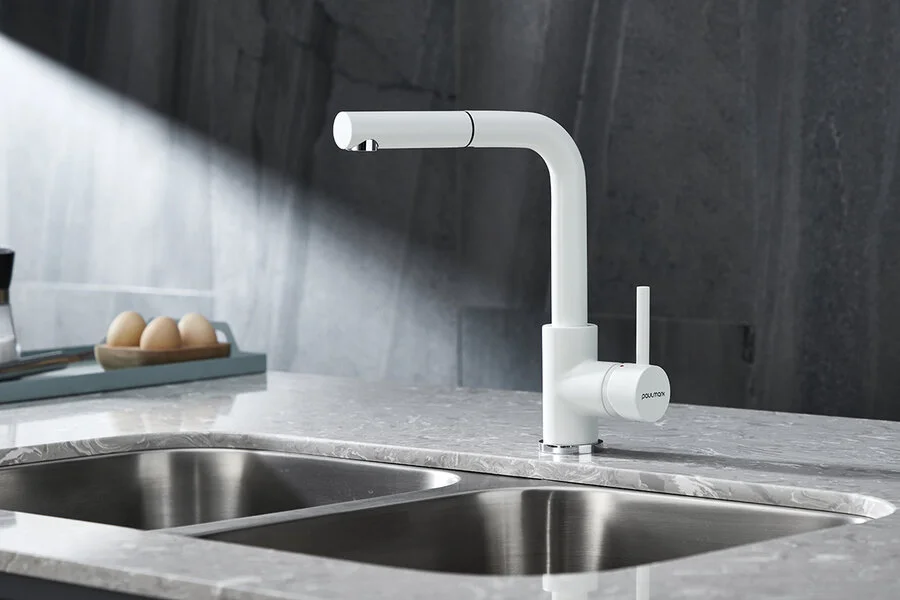 Смеситель для кухни Paulmark Kassel белый Ka214311-431TW (детальная фотография), с поворотным изливом