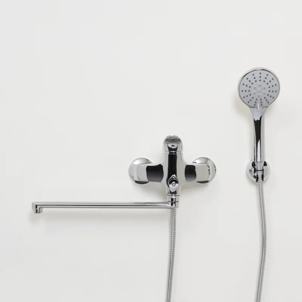 Смеситель для ванны WasserKRAFT Rossel с длинным изливом 2802L (детальная фотография), с душевой лейкой